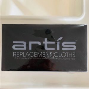 Artis Brush Cleaning Pad